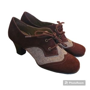 New! Aerosoles Brown Aristocrat Oxford Lace Up Two Tone Heels Pumps Size 5.5